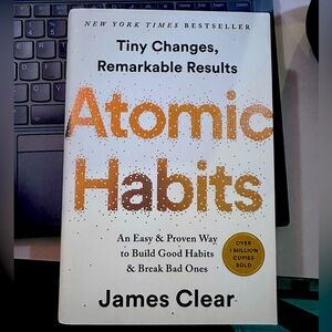 NWOT Atomic Habits Book